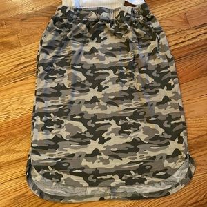 Tickled Teal Boutique Camouflage Skirt Size Medium